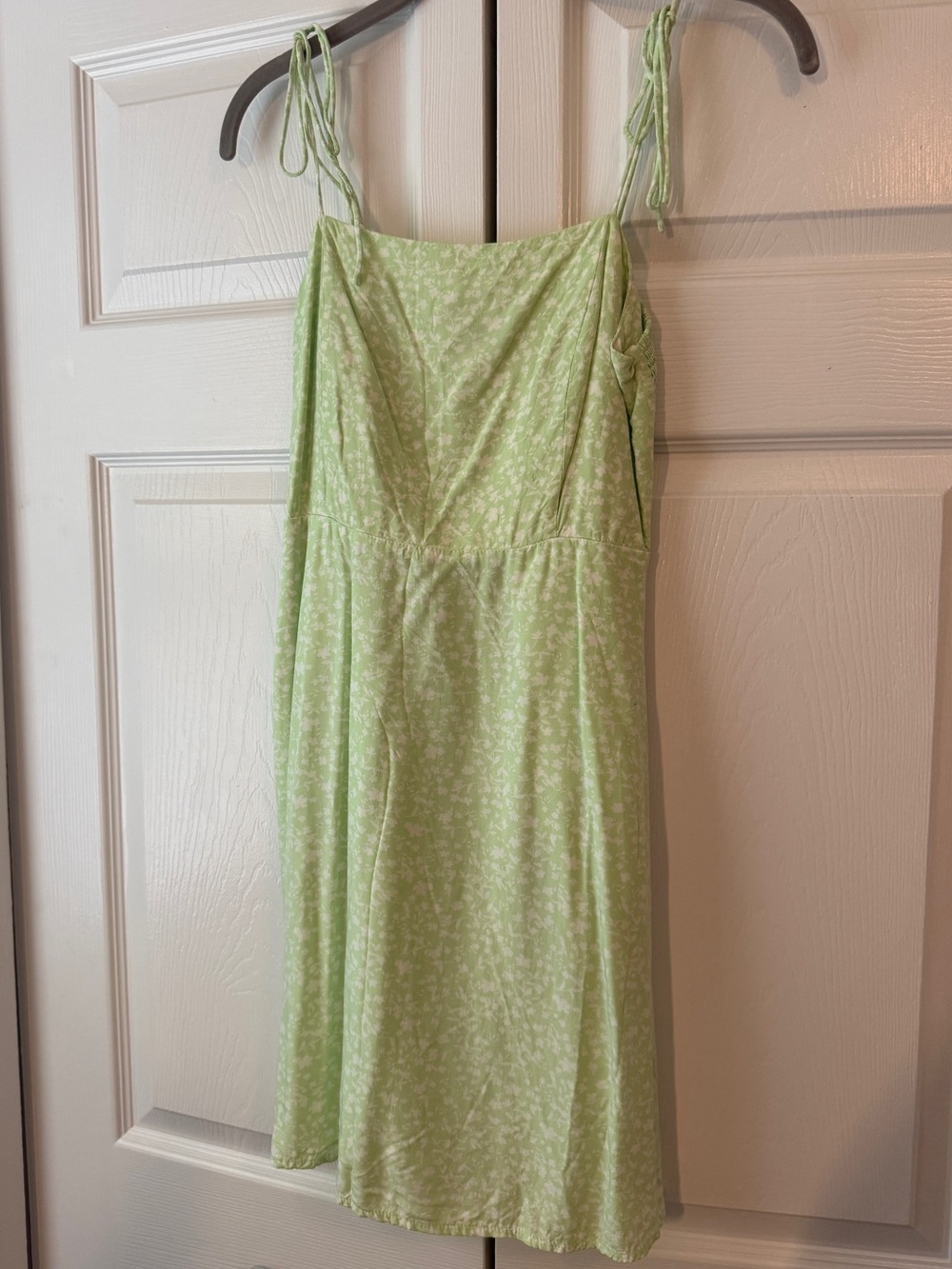 Old Navy Light Green Floral Tie-Shoulder Mini Dress